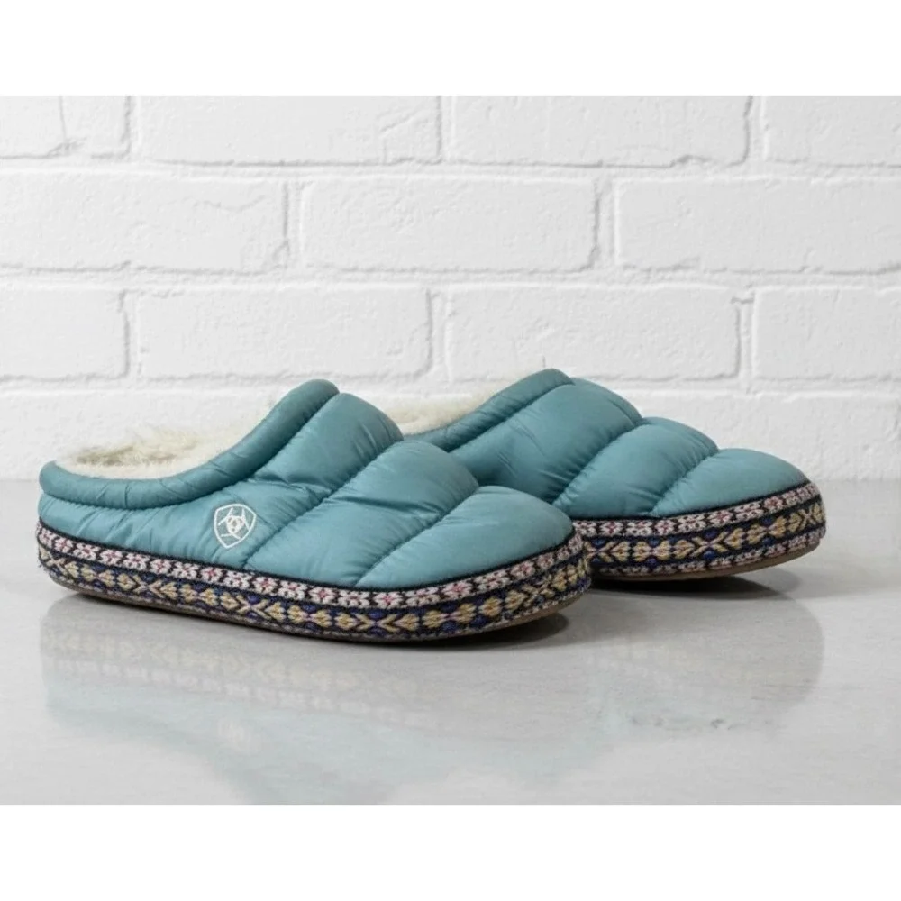 🔥Ariat Kid🚨Small Puffer Slippers Blue Quilted Fleece Lined Mules Western Aztec